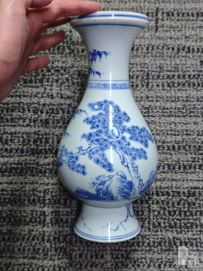 清雍正 青花岁寒三友图琵琶尊 - 图6